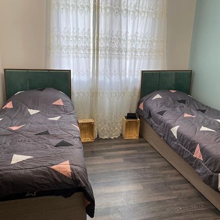 Lovely 2-Bedroom Apartment Near Ayb School Dilijan Eksteriør billede