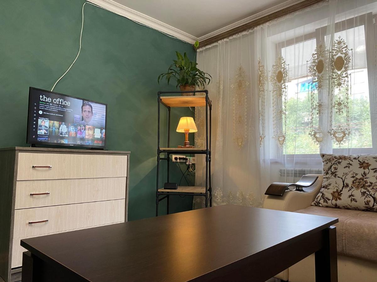 Lovely 2-Bedroom Apartment Near Ayb School Dilijan Eksteriør billede